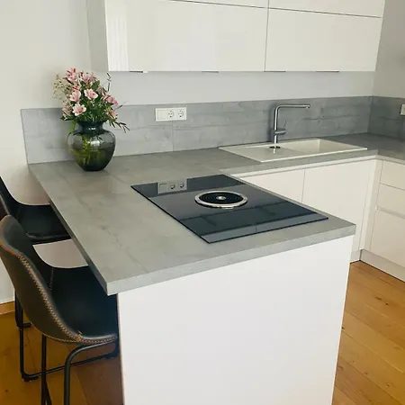 Schoene Wohnung In Maisach Lägenhet