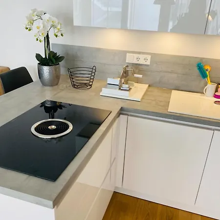 Lägenhet Schoene Wohnung In Maisach
